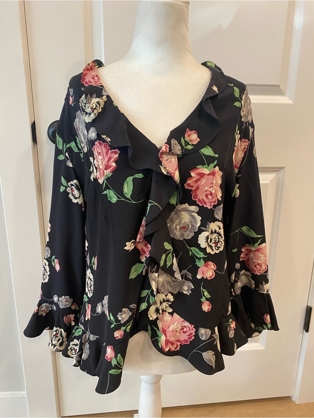100% Silk Lauren Ralph Lauren Dark Romantic Floral Ruffle Top Size 14P